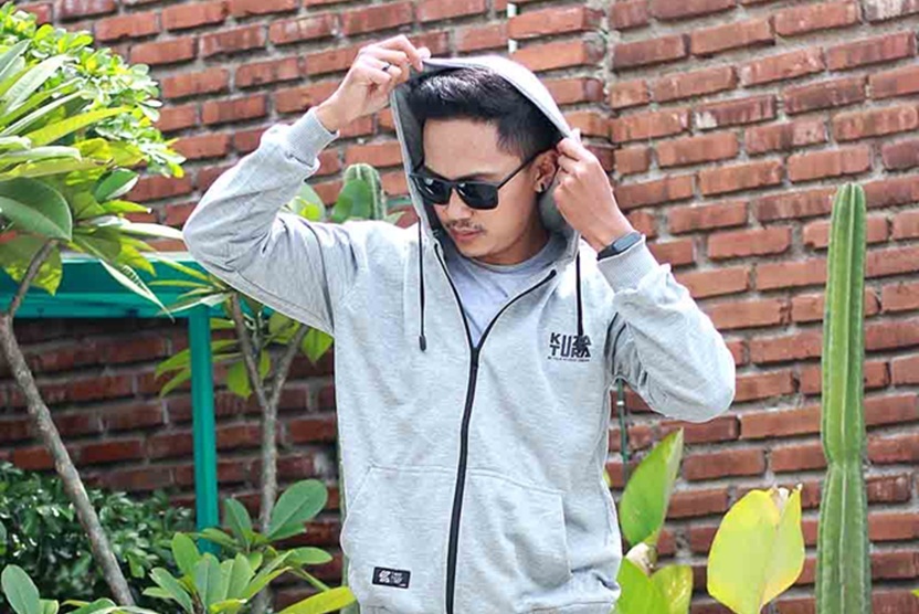 10 Rekomendasi Jaket Hoodie Terbaik dari Brand Lokal Hingga Internasional