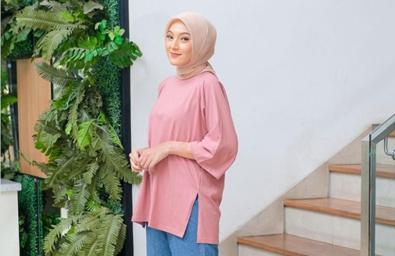 10 Rekomendasi Kaos Oversize Lokal yang Nyaman dan Stylish