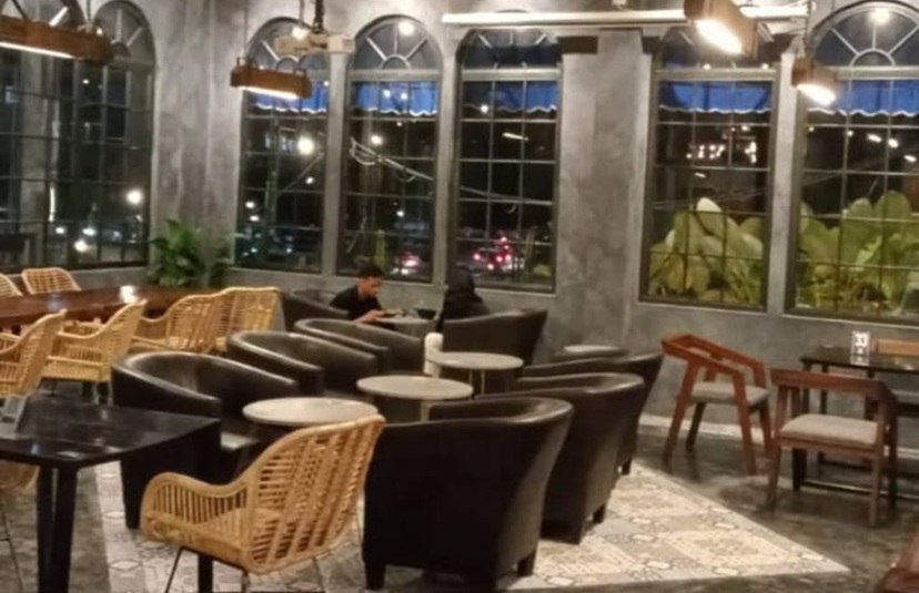 cafe di kediri