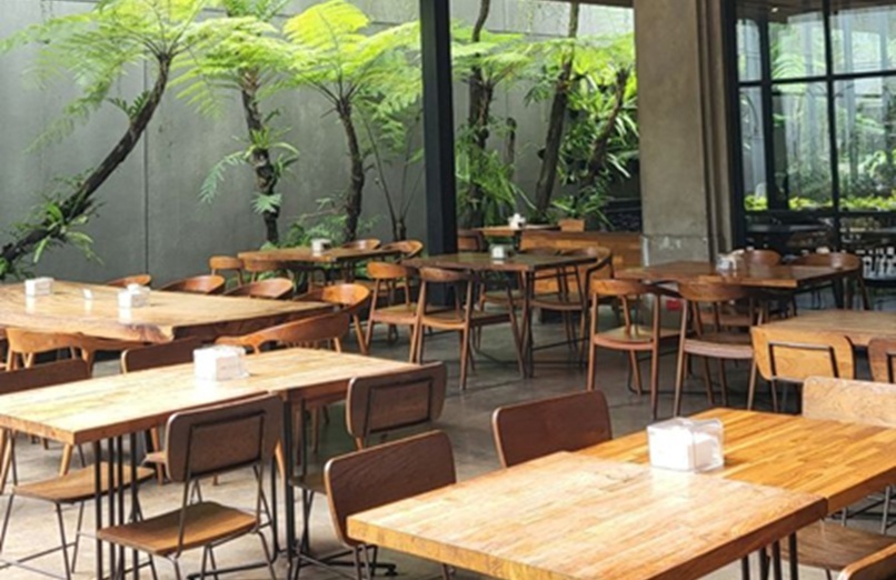10 Restoran di Bandung yang Lagi Hits Buat Nongkrong Sampai Makan Enak