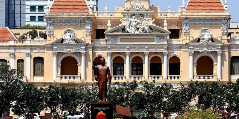 liburan murah ke luar negeri - ho chi minh vietnam