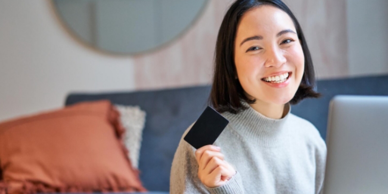 Tips Memilih Kartu Kredit Pertama