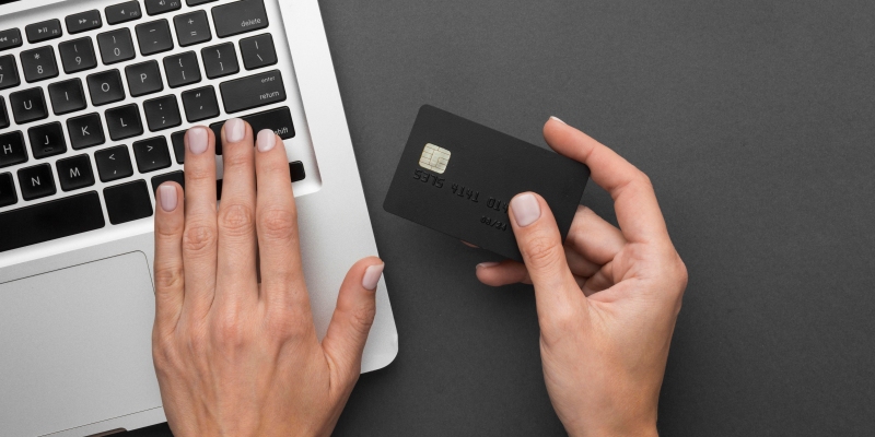 Mengenal Apa Itu Kartu Kredit Black Card: Simbol Eksklusivitas dan Privilege
