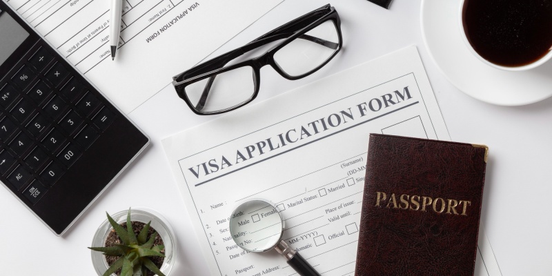 Perbedaan Visa dan Paspor