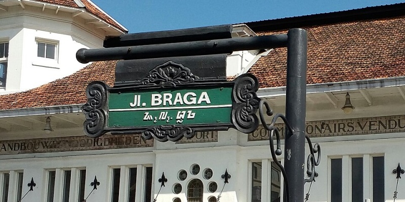 Kuliner Malam Bandung: 12 Tempat Makan Hits yang Wajib Dicoba