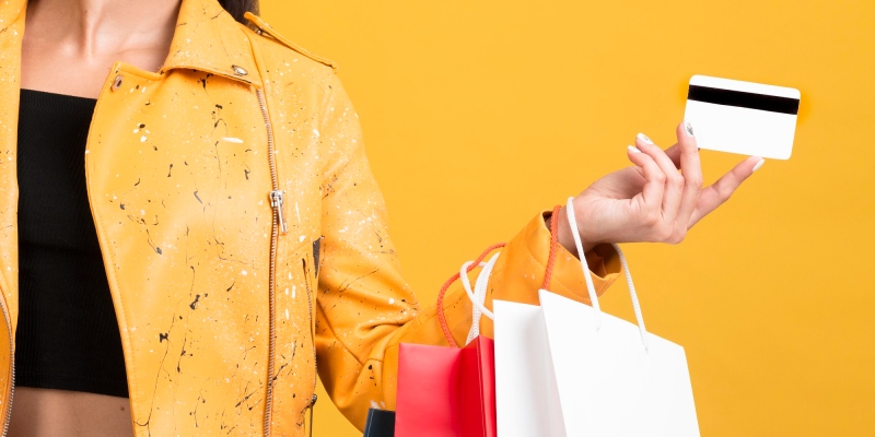 Tips & Cara Belanja Pakai Kartu Kredit agar Untung