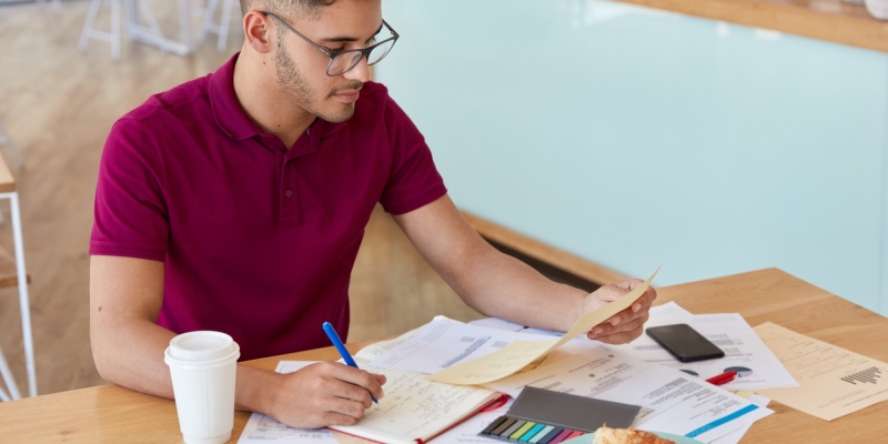 Perencanaan Keuangan Untuk Usia 20 an