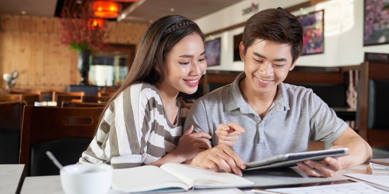 cara mengatur pengeluaran bulanan 