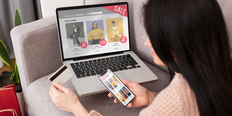 perbedaan paylater dan kartu kredit