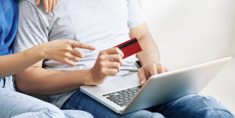 Kartu kredit tambahan 