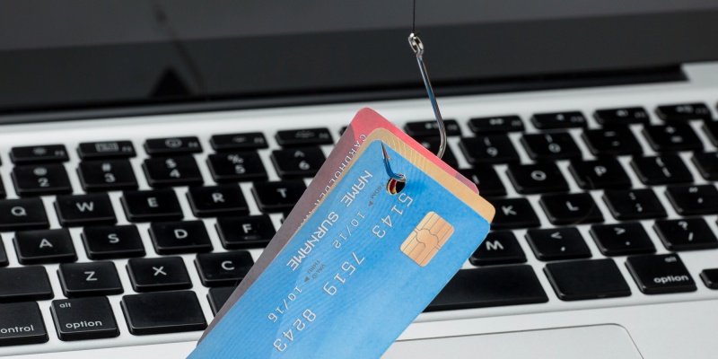 Pencurian Data Kartu Kredit: Kenali Bahaya dan Cara Mencegahnya